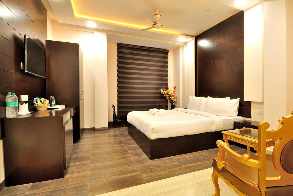 Hotel Kings Inn, Karol Bagh, Нью-Дели Экстерьер фото